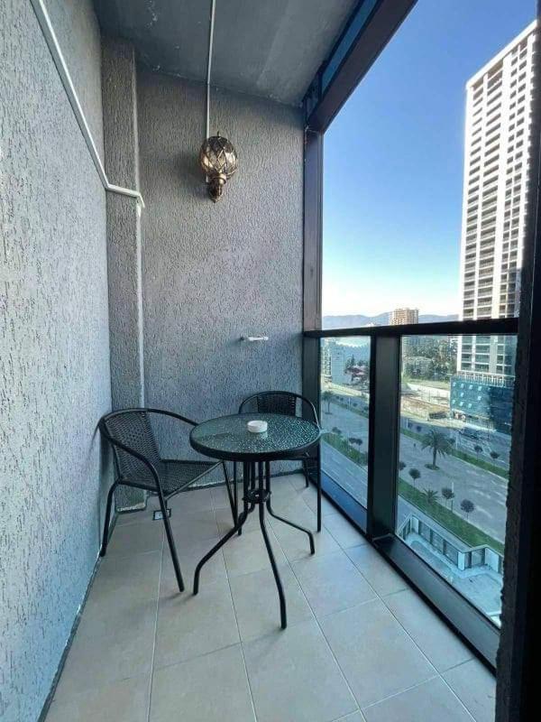 Appartement Dar Tower à Batoumi Extérieur photo